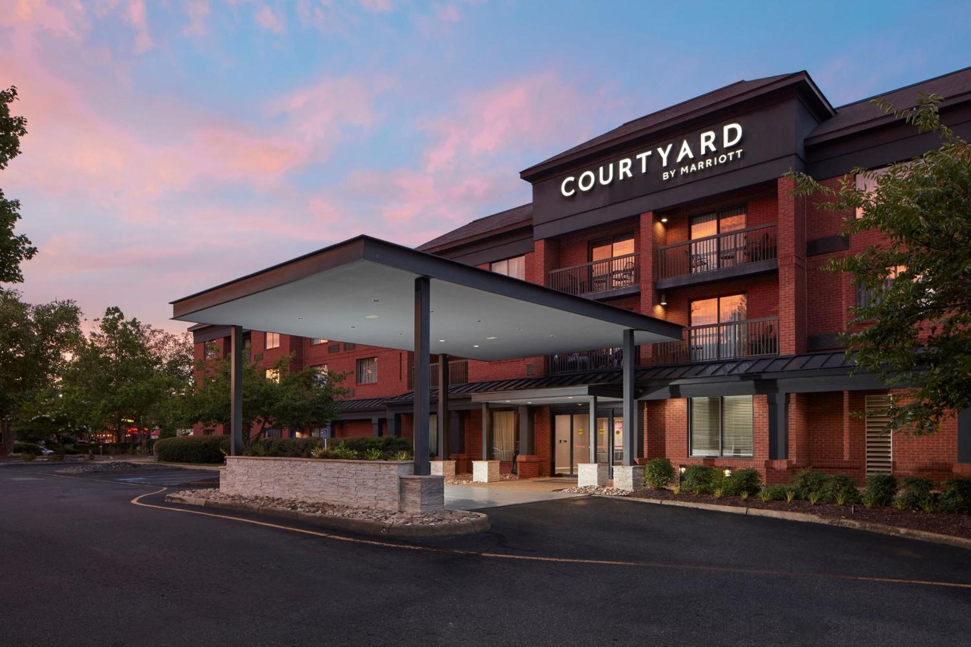 Courtyard Newport News Yorktown Hotel Luaran gambar